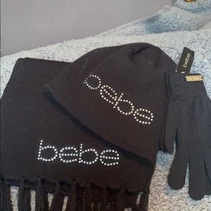 NWT Bebe hat/scary/gloves set